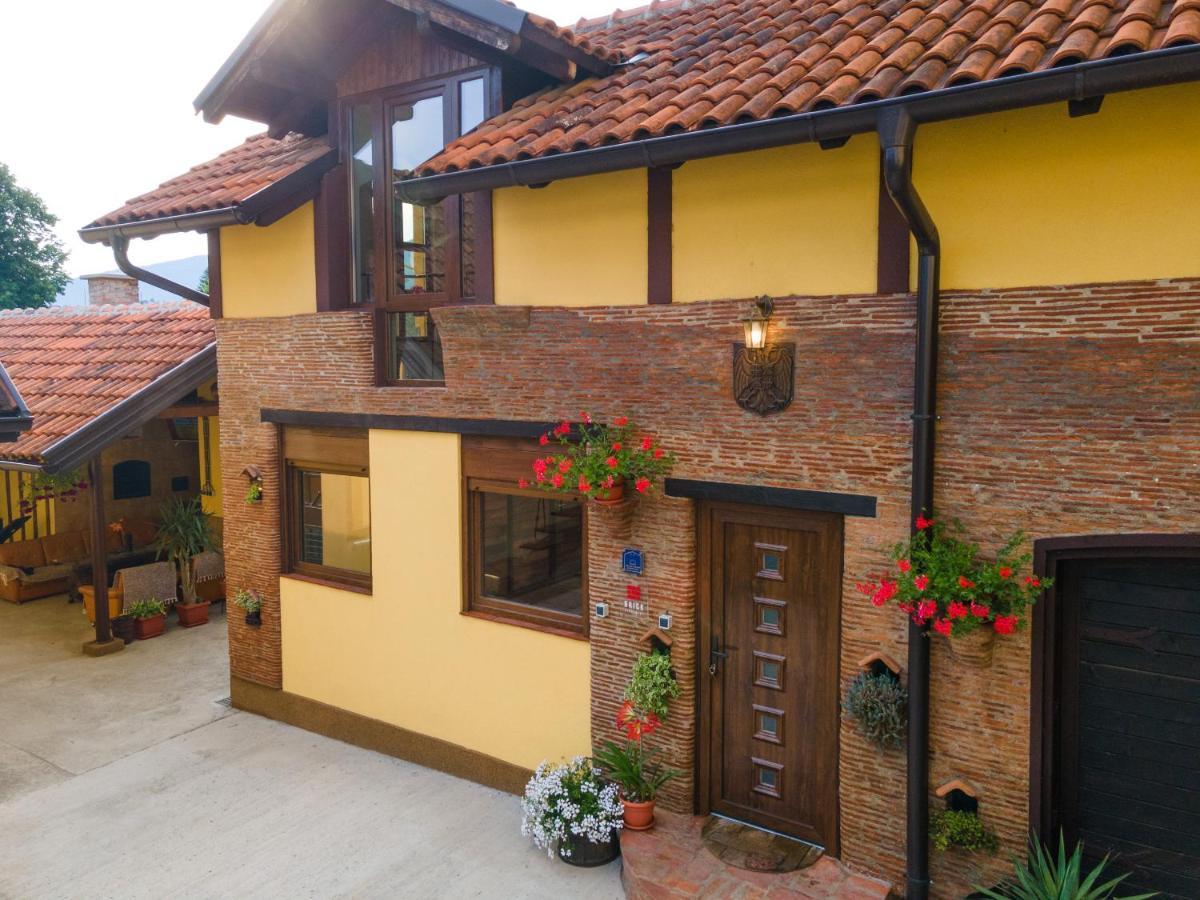 Brick Apartment Баина Баща Екстериор снимка