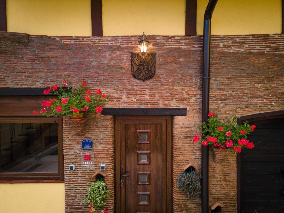 Brick Apartment Баина Баща Екстериор снимка