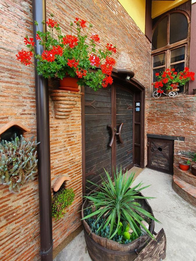 Brick Apartment Баина Баща Екстериор снимка