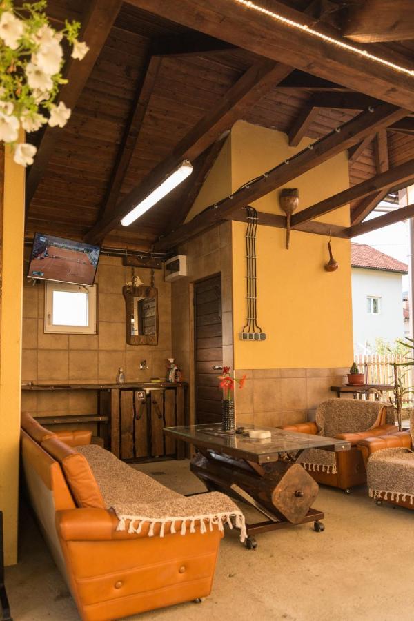 Brick Apartment Баина Баща Екстериор снимка