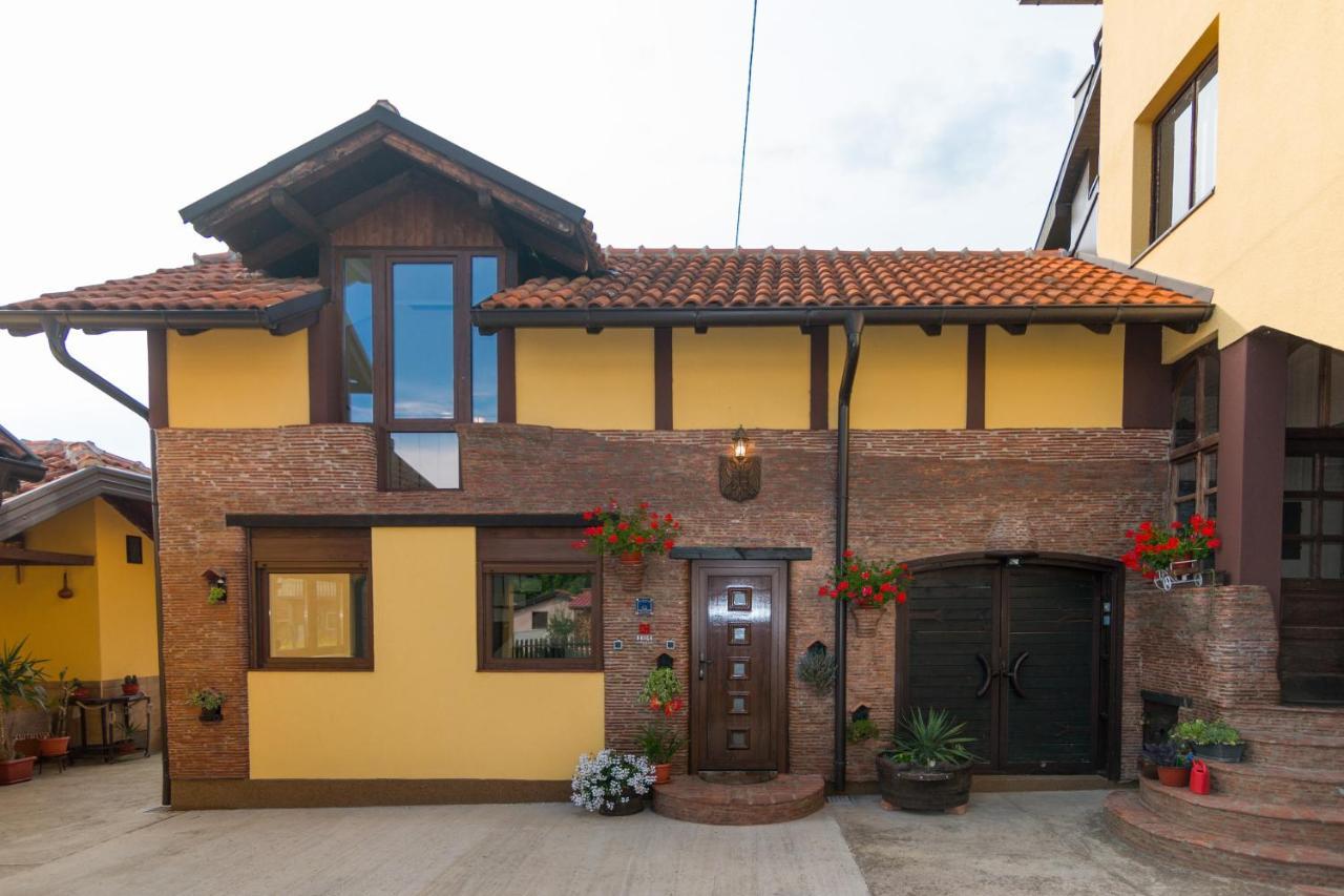 Brick Apartment Баина Баща Екстериор снимка