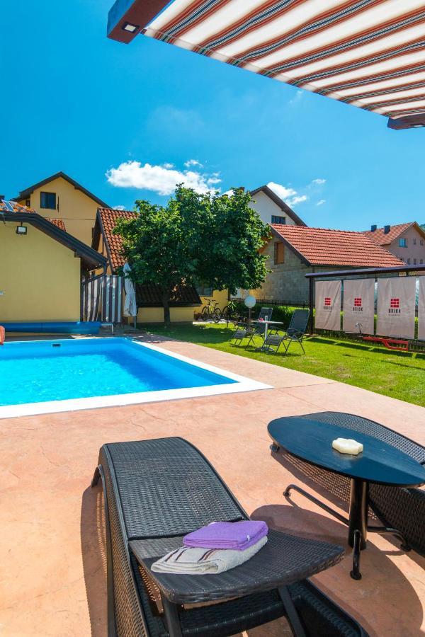 Brick Apartment Баина Баща Екстериор снимка