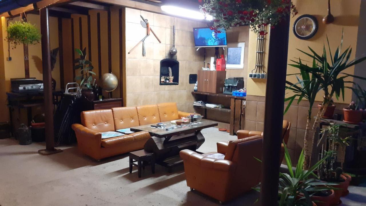 Brick Apartment Баина Баща Екстериор снимка